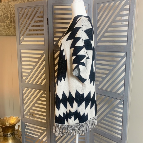 Boho Cardigan Small Tribal Aztec Black White - Picture 5 of 11